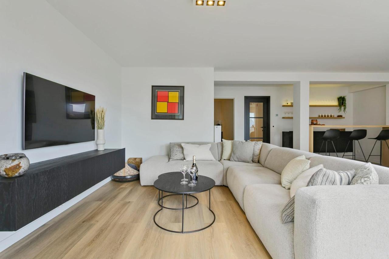 Huswell - Stunning Modern With Terrace And Parking Appartement