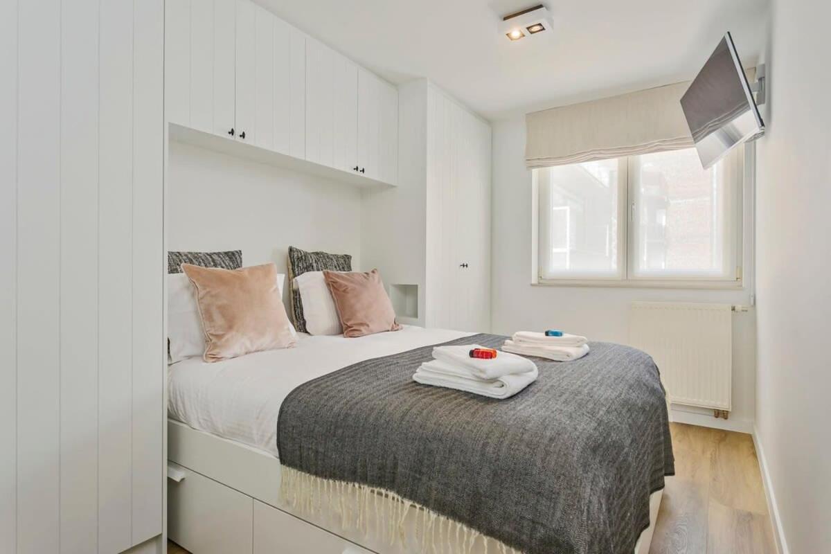 Huswell - Stunning Modern With Terrace And Parking